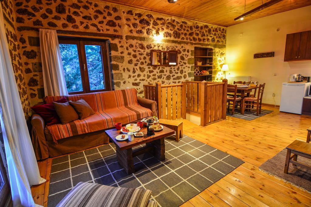 Villa En Arhi Ano Trikala Exterior foto