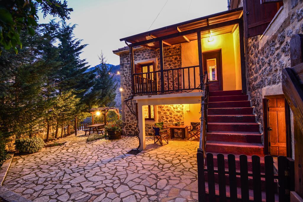 Villa En Arhi Ano Trikala Exterior foto